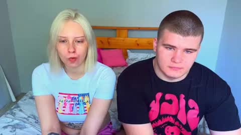 Snapshot of angellisss chatting on 07-12-26, 06:26 Cutie online show from 07-12-26, 06:26