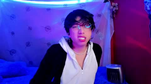 Snapshot of angellonfire chatting on 12-03-24, 06:59 Angel  online show from 12-03-24, 06:59