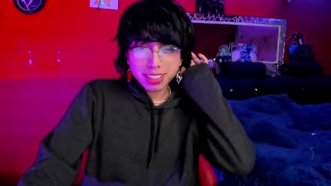 Snapshot of angellonfire chatting on 12-18-24, 04:31 Angel  online show from 12-18-24, 04:31