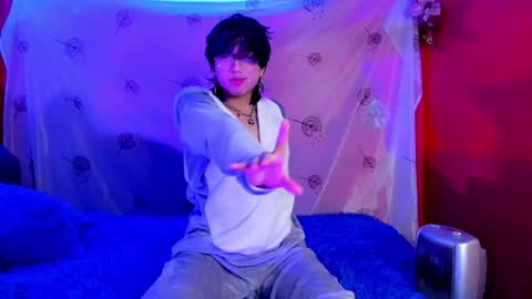 Snapshot of angellonfire chatting on 12-29-24, 06:56 Angel  online show from 12-29-24, 06:56