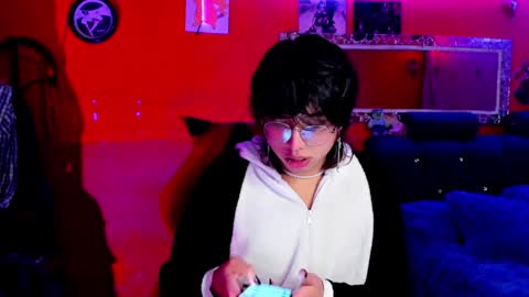 Snapshot of angellonfire chatting on 01-19-25, 04:54 Angel  online show from 01-19-25, 04:54