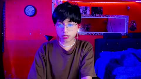 Snapshot of angellonfire chatting on 03-06-25, 12:43 Angel  online show from 03-06-25, 12:43