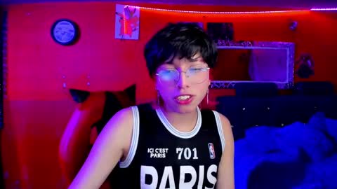 Snapshot of angellonfire chatting on 03-09-25, 04:16 Angel  online show from 03-09-25, 04:16