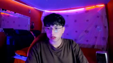 Snapshot of angellonfire chatting on 09-17-25, 05:42 Angel  online show from 09-17-25, 05:42