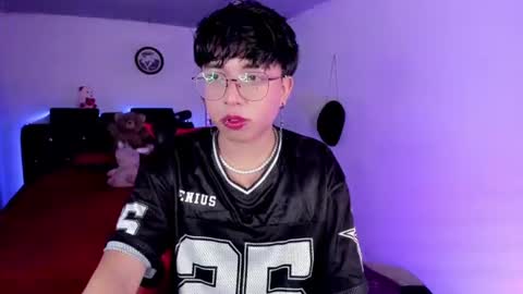Angel  online show from 06-24-26, 05:17