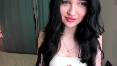 Snapshot of angellvee chatting on 05-13-26, 08:49 angellvee online show from 05-13-26, 08:49