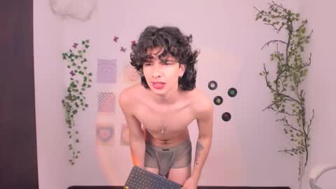 Angel online show from 09-16-25, 06:31