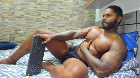 Snapshot of angelo_evans33 chatting on 04-24-26, 10:45 angelo_evans33 online show from 04-24-26, 10:45
