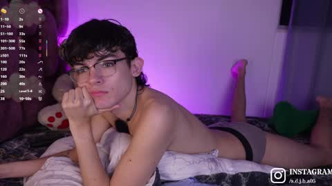 Angelo I work from home this is my room  online show from 04-05-26, 02:09