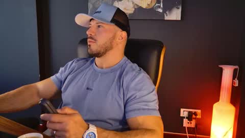 BlackWolf online show from 10-20-25, 08:26