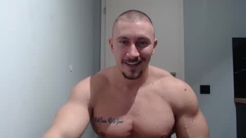  ------- SEX SHOW WITH GUYS AND GIRLS  MUSCLE SHOW online show from 01-30-25, 06:54