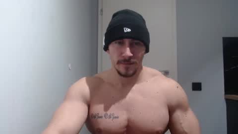  ------- SEX SHOW WITH GUYS AND GIRLS  MUSCLE SHOW online show from 02-11-25, 07:16