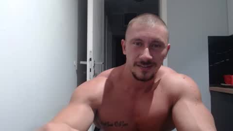  ------- SEX SHOW WITH GUYS AND GIRLS  MUSCLE SHOW online show from 09-12-25, 02:17