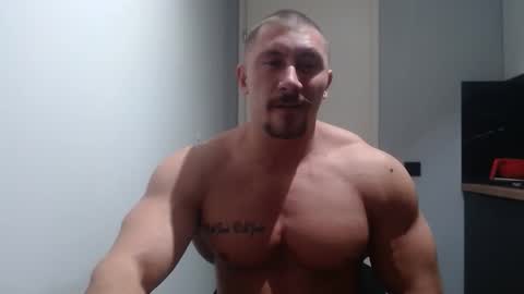  ------- SEX SHOW WITH GUYS AND GIRLS  MUSCLE SHOW online show from 10-24-25, 03:08