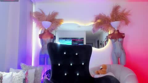 Snapshot of angelpeach_ chatting on 10-03-25, 02:14 Angel online show from 10-03-25, 02:14