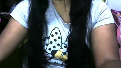 Snapshot of angelpriya555 chatting on 12-19-24, 06:12 angelpriya555 online show from 12-19-24, 06:12