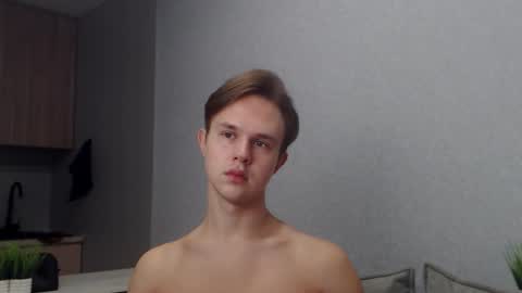 Angel online show from 11-14-25, 09:08