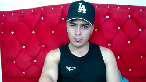 Snapshot of angels_0001 chatting on 12-14-24, 05:40 angels_0001 online show from 12-14-24, 05:40