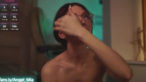 Nikki online show from 02-18-26, 05:58