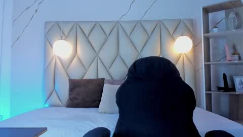 ANGIE online show from 12-14-25, 01:27