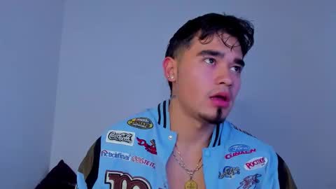 Snapshot of angelx_fox chatting on 10-11-25, 06:50 Angel Fox online show from 10-11-25, 06:50