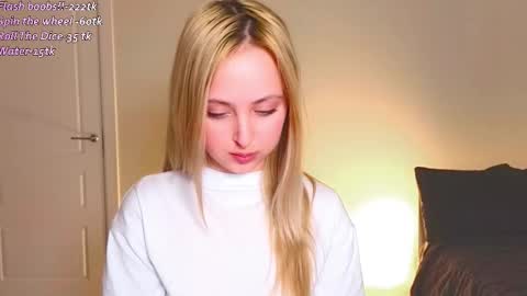  Im Chloe  i do FLASH BOOBS for new fan club online show from 02-03-26, 12:32