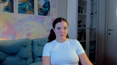 Lilly online show from 09-21-25, 08:05