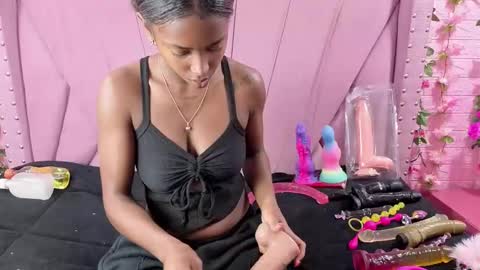 Snapshot of angeyapetite chatting on 02-06-26, 12:19 Anyega online show from 02-06-26, 12:19