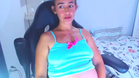 Snapshot of angie_dreamgirl chatting on 01-03-25, 09:36 IG angie dreamgirl01 online show from 01-03-25, 09:36