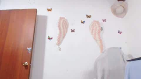 ints marianaroldan945 online show from 03-07-25, 12:45