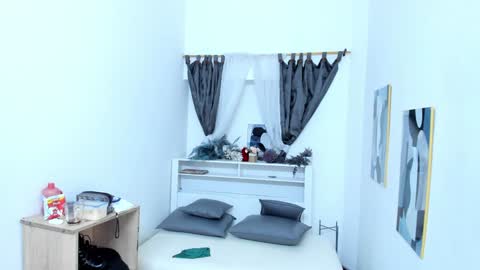 A N G I E.  online show from 02-07-25, 03:23