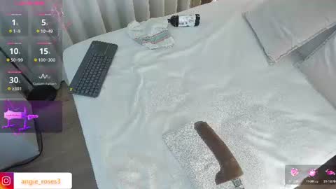 angiee roses online show from 06-24-26, 10:20