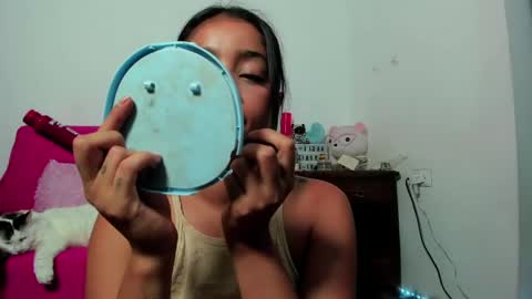Snapshot of angielee01 chatting on 06-02-26, 02:41 Angie y Andres online show from 06-02-26, 02:41