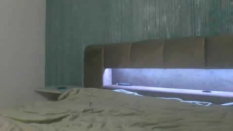 angiemilly online show from 09-19-25, 08:09