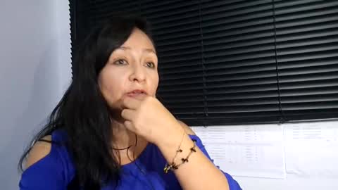 Angie online show from 02-12-25, 12:58