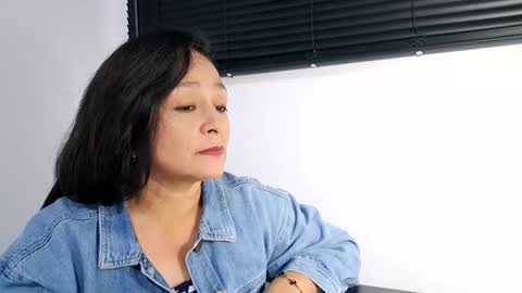 Angie online show from 03-08-25, 01:28