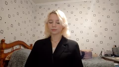 Sofa online show from 12-05-25, 02:14