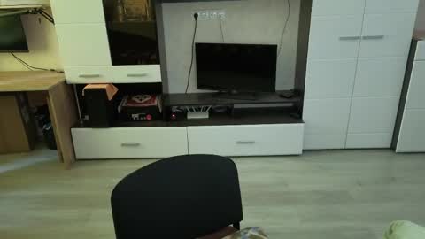 Snapshot of angryzan chatting on 05-14-26, 06:31 vodka online show from 05-14-26, 06:31