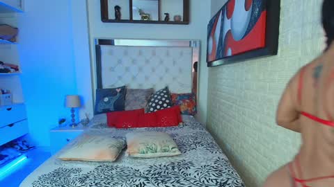 laura  online show from 12-24-24, 02:54