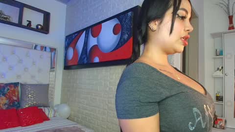 laura  online show from 03-06-25, 01:48