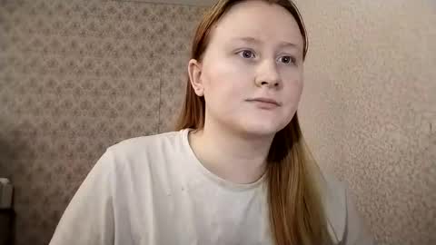 Snapshot of anika_lipps chatting on 09-14-25, 08:46 Anika online show from 09-14-25, 08:46