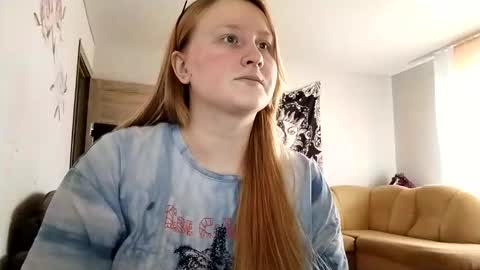 Snapshot of anika_lipps chatting on 09-16-25, 12:39 Anika online show from 09-16-25, 12:39