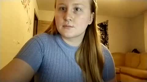 Snapshot of anika_lipps chatting on 09-29-25, 03:50 Anika online show from 09-29-25, 03:50