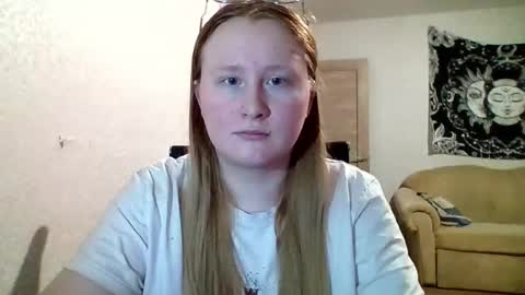 Snapshot of anika_lipps chatting on 10-08-25, 07:44 Anika online show from 10-08-25, 07:44