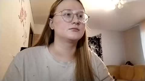 Snapshot of anika_lipps chatting on 10-13-25, 05:18 Anika online show from 10-13-25, 05:18