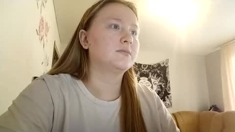 Snapshot of anika_lipps chatting on 11-20-25, 08:03 Anika online show from 11-20-25, 08:03