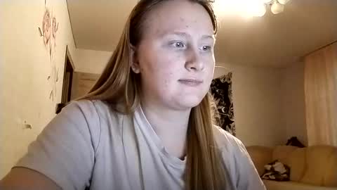 Snapshot of anika_lipps chatting on 11-26-25, 06:36 Anika online show from 11-26-25, 06:36