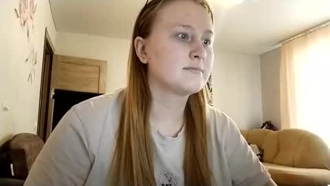 Snapshot of anika_lipps chatting on 11-28-25, 09:23 Anika online show from 11-28-25, 09:23