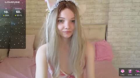 Alica online show from 06-19-26, 02:27