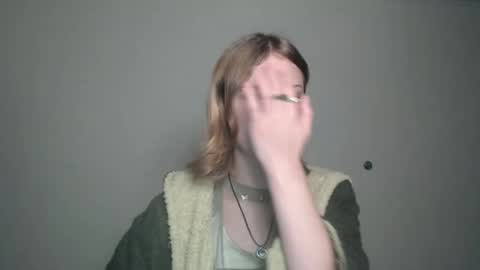 Snapshot of anisiaaa_lovesyou chatting on 10-11-25, 07:12 Anisia online show from 10-11-25, 07:12